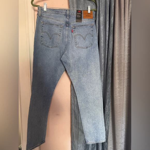 LEVIS WEDGIE HIGH RISE JEANS - Picture 2 of 2